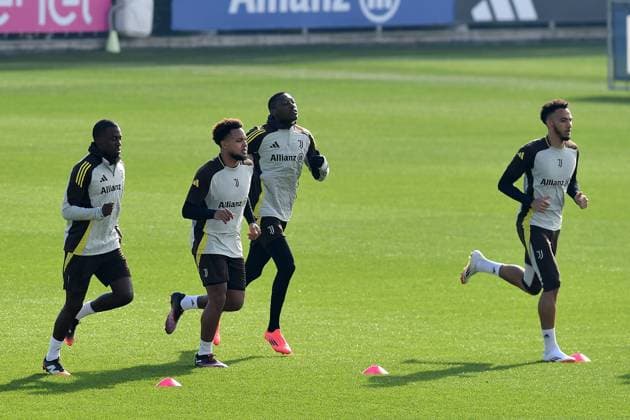 Randal Kolo Muani of Juventus FC during the 2024 2025 Champions League training at JTC Continassa on February 10, 2025 in Turin, Italy - ph Giuliano Marchisciano  Copyright: xGiulianoxMarchisciano IPAxSportx xipa-agency.netx xx IPA_53886955 IPA_Agency_IPA53886955