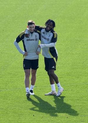 Jonas Jakob Rouhi and Samuel Mbangula of Juventus FC during the 2024 2025 Champions League training at JTC Continassa on February 10, 2025 in Turin, Italy - ph Giuliano Marchisciano  Copyright: xGiulianoxMarchisciano IPAxSportx xipa-agency.netx xx IPA_53886964 IPA_Agency_IPA53886964