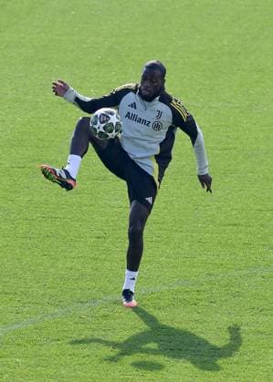 Timothy Weah of Juventus FC during the 2024 2025 Champions League training at JTC Continassa on February 10, 2025 in Turin, Italy - ph Giuliano Marchisciano  Copyright: xGiulianoxMarchisciano IPAxSportx xipa-agency.netx xx IPA_53886969 IPA_Agency_IPA53886969