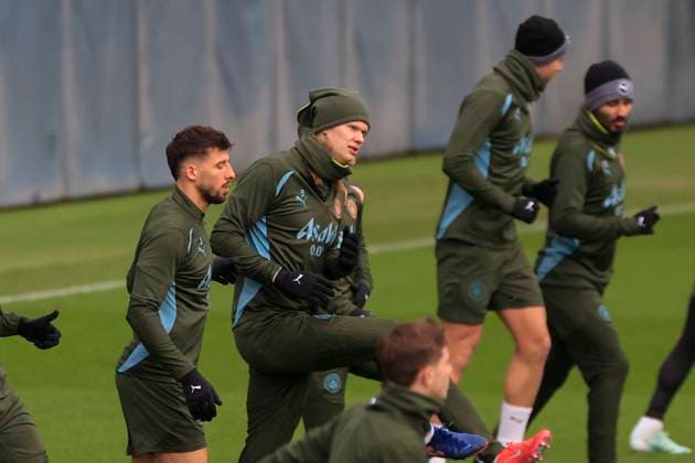 Manchester City 10 02 2025. Training session Erling Haaland (9) of Manchester City during the training session ahead of Manchester City vs Real Madrid in the Champions League, at the Etihad Stadium, Manchester, England on 10 February 2025. Manchester Etihad Stadium Manchester England Editorial use only , Copyright: xConorxMolloyx PSI-21433-0060
