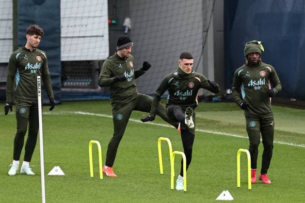 UEFA Champions League Manchester City Training session Phil Foden of Manchester City and JÃ rÃ my Doku of Manchester City during the UEFA Champions League Manchester City Training session at Etihad Campus, Manchester, United Kingdom, 10th February 2025 (Photo by Mark Cosgrove News Images) Manchester Etihad Stadium Manchester United, ManU Kingdom Copyright: xMarkxCosgrove NewsxImagesx