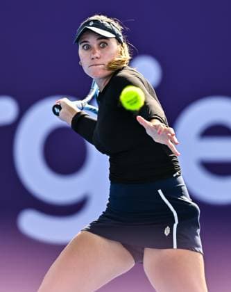 WTA, Tennis Damen QATAR OPEN TENNIS TOURNAMENT ROUND OF 64 Sofia Kenin of the United States competes in her round of 64 match against Ashlyn Krueger of the United States during the WTA Qatar TotalEnergies Open 2025 tennis tournament at the Khalifa International Tennis Complex in Doha, Qatar, on February 10, 2025. Copyright: xNOUSHADx