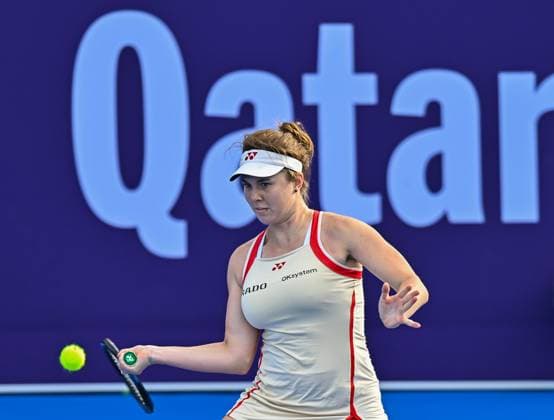 WTA, Tennis Damen QATAR OPEN TENNIS TOURNAMENT ROUND OF 64 Linda Noskova of Czech Republic competes in her round of 64 match against Donna Vekic of Croatia during the WTA Qatar TotalEnergies Open 2025 tennis tournament at the Khalifa International Tennis Complex in Doha, Qatar, on February 10, 2025. Copyright: xNOUSHADx