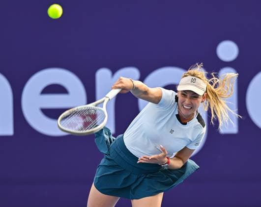 WTA, Tennis Damen QATAR OPEN TENNIS TOURNAMENT ROUND OF 64 Donna Vekic of Croatia competes in her round of 64 match against Linda Noskova of Czech Republic during the WTA Qatar TotalEnergies Open 2025 tennis tournament at the Khalifa International Tennis Complex in Doha, Qatar, on February 10, 2025. Copyright: xNOUSHADx