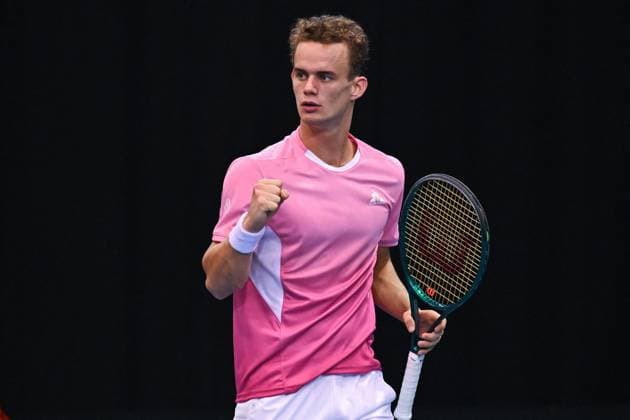 Open 13 Provence - Marseille Luca Van Assche (FRA) during his last qualifying round match at the Open 13 Provence in Marseille, France, on February 10, 2025. Photo by Corinne Dubreuil ABACAPRESS.COM Marseille France  Copyright: xDubreuilxCorinne ABACAx