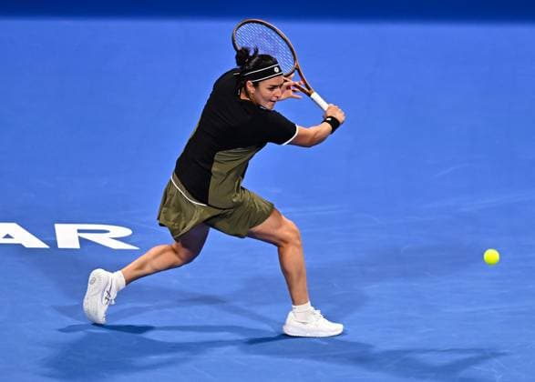 WTA, Tennis Damen QATAR OPEN TENNIS TOURNAMENT ROUND OF 64 Ons Jabeur of Tunisia competes in her round of 64 match against McCartney Kessler of the United States during the WTA Qatar TotalEnergies Open 2025 tennis tournament at the Khalifa International Tennis Complex in Doha, Qatar, on February 10, 2025. Copyright: xNOUSHADx