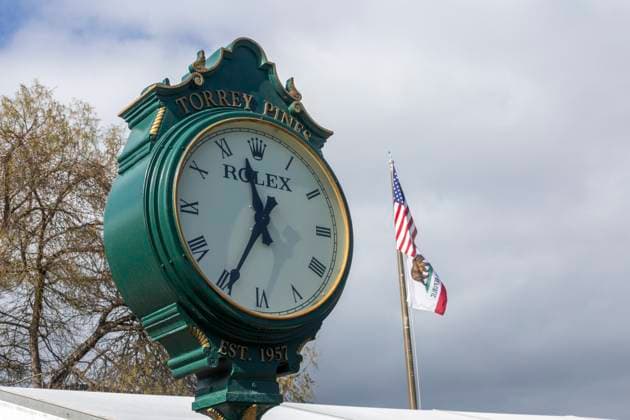 LA JOLLA, CA, CA - FEBRUARY 10: A Rolex clock on display in front of the clubhouse during the first day of practice before start of the Genesis Invitational tournament, Monday, February 10, 2025, at Torrey Pines Golf Course in La Jolla, California. (Photo by Tony Ding Icon Sportswire) GOLF: FEB 10 PGA, Golf Herren The Genesis Invitational EDITORIAL USE ONLY Icon46520250210009