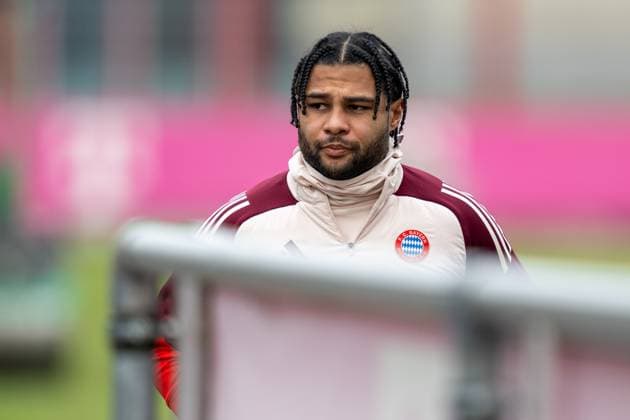 Serge Gnabry 7 (FC Bayern Muenchen), Abschlusstraining vor dem UEFA Champions League-Spiel gegen Celtic Glasgow, Saison 2024 2025 an der Saebener Strasse. 11.02.2025 DFB regulations prohibit any use of photographs as image sequences and or quasi-video Muenchen Bayern Deutschland Copyright: xkolbert-press UlrichxGamelx