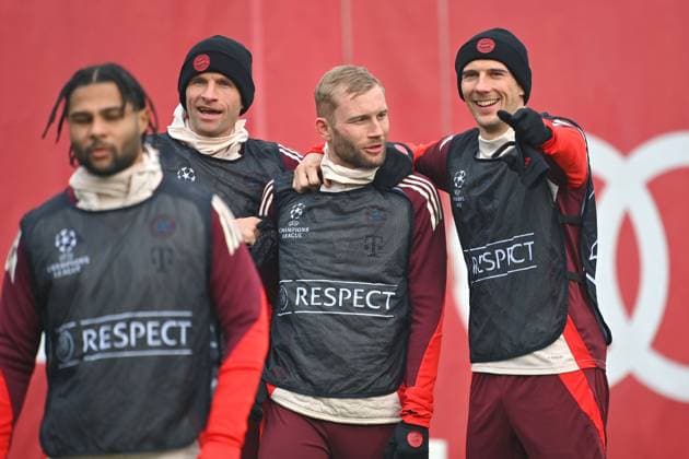 from right LEON GORETZKA BAYERN MUENCHEN , KONRAD LAIMER BAYERN MUENCHEN , Thomas MUELLER MÜLLER,Bayern Muenchen , Serge GNABRY FC Bayern Muenchen final training,Training Football Champions League final training before the Play Off match Celtic FC FC Bayern Muenchen on 11 02 2025 in Munich,