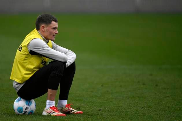 11 02 2025, xophax, Soccer , Bayer 04 Leverkusen Training, Training week before the top match against Bayer Munich, Florian Wirtz DFL DFB REGULATIONS PROHIBIT ANY USE OF PHOTOGRAPHS as IMAGE SEQUENCES and or QUASI VIDEO Leverkusen