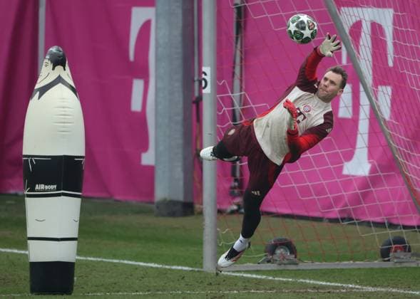 11.02.2025, Champions League, Abschlusstraining FC Bayern , Saebenerstrasse Munechen, Fussball, im Bild: Manuel Neuer (FC Bayern Muenchen)