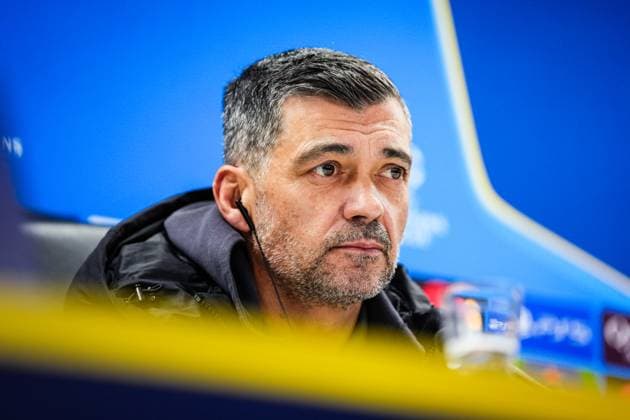 Champions League 2024-2025: press conference, PK, Pressekonferenz of AC Milan Rotterdam - AC Milan coach Sergio Conceicao during the press conference of AC Milan in preparation of the Champions League duel against Feyenoord at Stadion Feijenoord De Kuip on 11 February 2025 in Rotterdam, The Netherlands. Copyright: xYannickxVerhoevenx