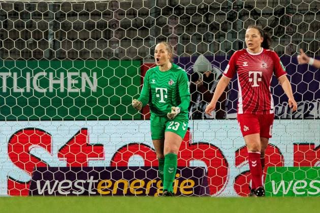 GOOGLE PIXEL Womens Bundesliga, SGS Essen 1 FC Köln 11 02 2025 Aurora Mikalsen 1 FC Köln, 23 cheers GOOGLE PIXEL Womens Bundesliga, SGS Essen 1 FC Köln, Essen, Stadion an der Hafenstrasse on 11 02 2025 DFB REGULATIONS PROHIBIT ANY USE OF PHOTOGRAPHS AS IMAGE SEQUENCES AND OR QUASI VIDEO Copyright: xBEAUTIFULxSPORTS Wunderlx
