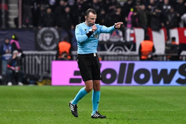 FOOTBALL : Brest vs PSG - Ligue des Champions - 11 02 2025 Irfan Peljto ( referee ) during the UEFA Champions League match between Stade Brestois 29 and Paris Saint Germain at Stade de Roudourou on February 11, 2025 in Guingamp, France. ( Photo by Dante Badano PsnewZ ) - GuingampFrance  Copyright: xDantexBadanox