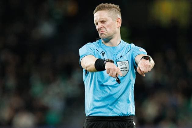 Espen Eskas seen during UEFA Champions League game between teams of Sporting CP and Borussia Dortmund (Maciej Rogowski) Lisbon Estadio Jose Alvalade Portugal Copyright: xMaciejxRogowskix scpbvb2425-2