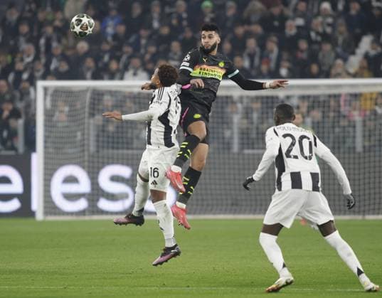 Ismael Saibari of PSV Eindhoven and Weston McKennie of Juventus FC during the ÂßUefa Champions League first leg play offâ??s, football match between Juventus FC and PSV Eindhoven. On 11 February 2025 at Allianz Stadium, Turin, Italy. Photo Nderim Kaceli.  Copyright: xNderimxKaceli IPAxSportx xipa-agency.netx xx IPA_53944829 IPA_Agency_IPA53944829