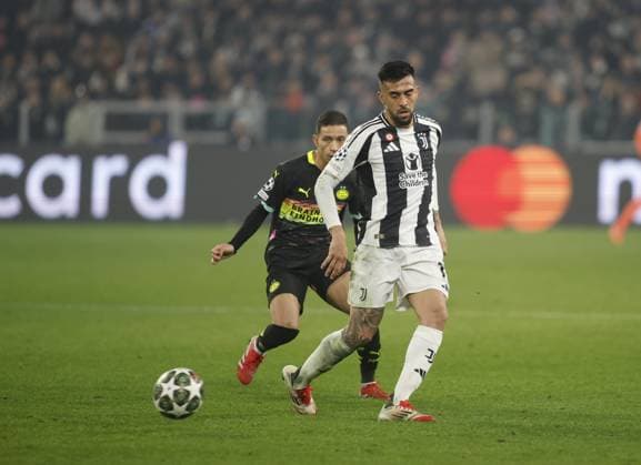 Nico Gonzalez of Juventus FC during the Uefa Champions League first leg play offâ??s, football match between Juventus FC and PSV Eindhoven. On 11 February 2025 at Allianz Stadium, Turin, Italy. Photo Nderim Kaceli.  Copyright: xNderimxKaceli IPAxSportx xipa-agency.netx xx IPA_53945989 IPA_Agency_IPA53945989