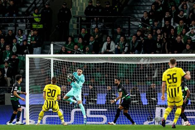 Rui Silva goalkeeper of Sporting CP during the UEFA Champions League 2024 25 League knockout phase play-offs first leg football match between Sporting CP and Borussia Dortmund at the Jose Alvalade stadium in Lisbon on February 11, 2025. UEFA Champions League - Sporting CP vs Borussia Dortmund (Valter Gouveia SPP) Copyright: xValterxGouveia SPPx spp-en-VaGo-VG_L0824