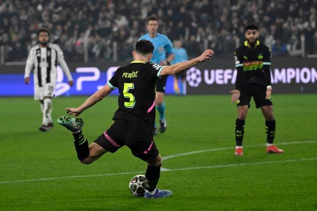Ivan Perisic of PSV Eindhoven scores the goal of 1-1 during the Champions League football match between Juventus FC and PSV Eindhoven at Juventus stadium in Turin (Italy), February 11, 2025. andreaxstaccioli