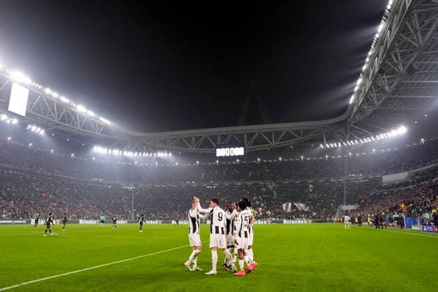 Juventus& x2019; Samuel Mbangula celebrates after scoring the 2-1 goal for his team during the Uefa Champions League soccer match between Juventus Fc and PSV Eindhoven at the Juventus stadium in Turin, Playoff - north west Italy - February 11, 2025. - Soccer .  Copyright: xFabioxFerrari LaPressex