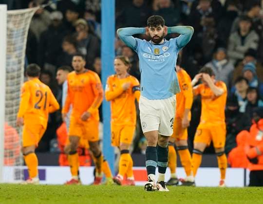 Manchester, England, 11th February 2025. Manchester City s Josko Gvardiol looks on dejected during the UEFA Champions League match at the Etihad Stadium, Manchester. Picture credit should read: Andrew Yates Sportimage EDITORIAL USE ONLY. No use with unauthorised audio, video, data, fixture lists, club league logos or live services. Online in-match use limited to 120 images, no video emulation. No use in betting, games or single club league player publications. SPI_AY_079_Man_City_Real_Madrid SPI-3675-0183