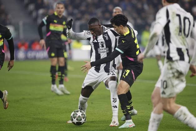 CALCIO - UEFA Champions League - Juventus FC vs PSV Eindhoven Randal Kolo Muani of Juventus FC during the Uefa Champions League first leg play offâ??s, football match between Juventus FC and PSV Eindhoven. On 11 February 2025 at Allianz Stadium, Turin, Italy. Photo Nderim Kaceli. Turin Italy  Copyright: xIPAxSport ABACAx