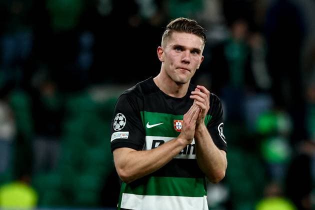 Viktor Gyokeres forward of Sporting CP during the UEFA Champions League 2024 25 League knockout phase play-offs first leg football match between Sporting CP and Borussia Dortmund at the Jose Alvalade stadium in Lisbon on February 11, 2025. UEFA Champions League - Sporting CP vs Borussia Dortmund (Valter Gouveia SPP) Copyright: xValterxGouveia SPPx spp-en-VaGo-VG_L1523