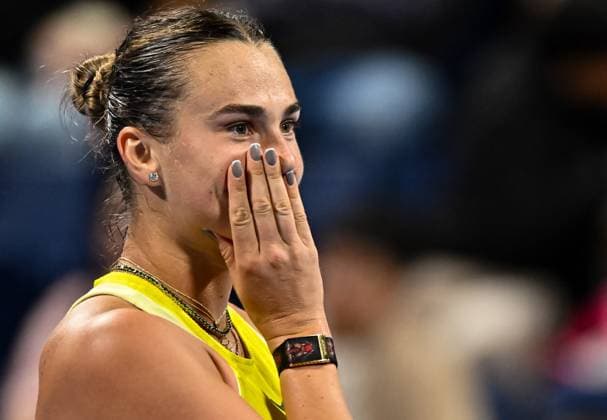 WTA, Tennis Damen QATAR OPEN TENNIS TOURNAMENT ROUND OF 32 Aryna Sabalenka reacts during the round of 32 match against Ekaterina Alexandrova during the WTA Qatar TotalEnergies Open 2025 tennis tournament at the Khalifa International Tennis Complex in Doha, Qatar, on February 11, 2025. Copyright: xNOUSHADx