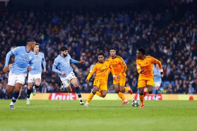 February 11, 2025, Manchester, Manchester, ENGLAND: Rodrygo Goes of Real Madrid in action during the UEFA Champions League 2024 25 League Knockout Play-off First Leg match between Manchester City and Real Madrid at Manchester City Stadium on February 11, 2025, in Manchester, England. Manchester ENGLAND - ZUMAa181 20250211_zaa_a181_193 Copyright: xDennisxAgyemanx