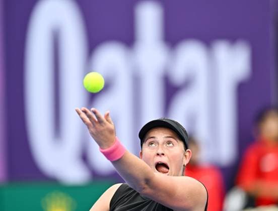 QATAR TOTALENERGIES OPEN - DAY FOUR Jelena Ostapenko of Latvia competes in her round of 16 match Jasmine Paolini of Italy during the WTA, Tennis Damen Qatar TotalEnergies Open 2025 tennis tournament at the Khalifa International Tennis Complex in Doha, Qatar, on February 12, 2025. Copyright: xNOUSHADx