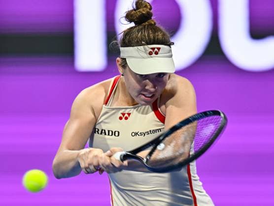 QATAR TOTALENERGIES OPEN - DAY FOUR Linda Noskova of Czech Republic competes in her round of 16 match Iga Swiatek of Poland during the WTA, Tennis Damen Qatar TotalEnergies Open 2025 tennis tournament at the Khalifa International Tennis Complex in Doha, Qatar, on February 12, 2025. Copyright: xNOUSHADx
