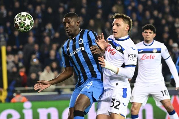 Club Brugge v Atalanta - UEFA Champions League BRUGGE, BELGIUM - FEBRUARY 12 : Ordonez Joel defender of Club Brugge and Retegui Mateo forward of Atalanta in action during the UEFA Champions League 2024 25 knockout phase play-off match first round between Club Brugge and Atalanta on February 12, 2025 in Brugge, Belgium, 12 02 2025 Brugge Belgium  Copyright: xPeterxDexVoechtx
