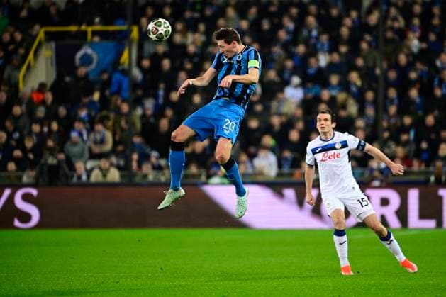 Club Brugge v Atalanta - UEFA Champions League BRUGGE, BELGIUM - FEBRUARY 12 : Vanaken Hans midfielder of Club Brugge, de Roon Marten midfielder of Atalanta during the UEFA Champions League 2024 25 knockout phase play-off match first round between Club Brugge and Atalanta on February 12, 2025 in Brugge, Belgium, 12 02 2025 Brugge Belgium  Copyright: xPeterxDexVoechtx