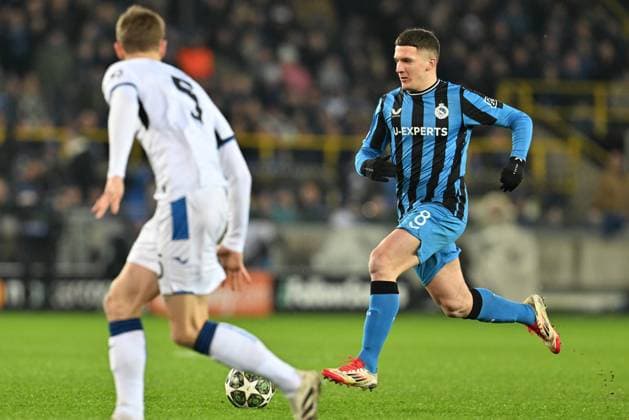 250212 Champions League Knock Out Club Brugge vs Atalanta Christos Tzolis (8) of Club Brugge pictured in action during a soccer game between Belgian Club Brugge KV and Italian Atalanta Bergamo in the UEFA Champions League Knockout phase play-offs leg 1 of the 2024-25 season, on Wednesday 12 February 2025 in Brugge , Belgium . photo Isosport David Catry Brugge Belgium  Copyright: xDavidxCatryx 20250212DC2_9658