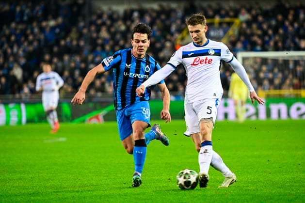 Club Brugge v Atalanta - UEFA Champions League BRUGGE, BELGIUM - FEBRUARY 12 : Jashari Ardon midfielder of Club Brugge and Posch Stefan defender of Atalanta in action during the UEFA Champions League 2024 25 knockout phase play-off match first round between Club Brugge and Atalanta on February 12, 2025 in Brugge, Belgium, 12 02 2025 Brugge Belgium  Copyright: xPeterxDexVoechtx