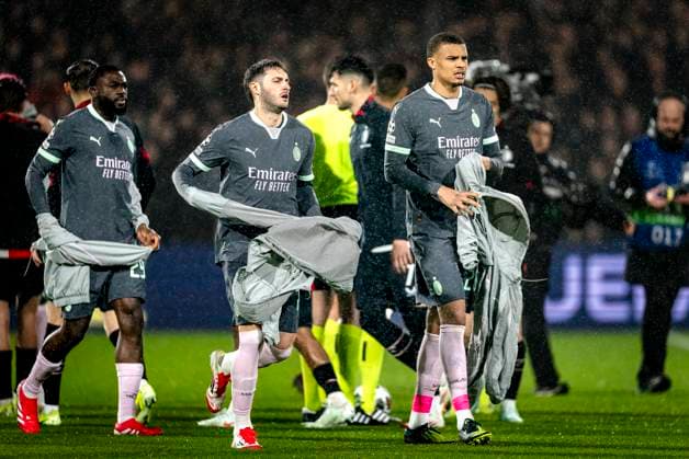 AC Milan forwarder Santiago Gimenez during the match Feyenoord AC Milan at the Stadium De Kuip for the UEFA Champions League Knockout phase play offs1st leg season 2024 2025 in ROTTERDAM, Netherlands on 12 february 2025, photo by Marcel van Dorst EYE4images DeFodi Images Defodi 746 215344 Defodi-746