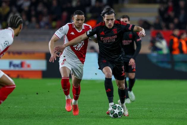 Monaco on February 12, 2025 Uefa Champions League Knockout phase play offs, 1st leg AS Monaco SL Benfica, Vanderson AS Monaco , Alvaro Fernandez Carreras S L Benfica duel, Action, Action, Battles for the Ball Copyright: JoaquimxFerreira