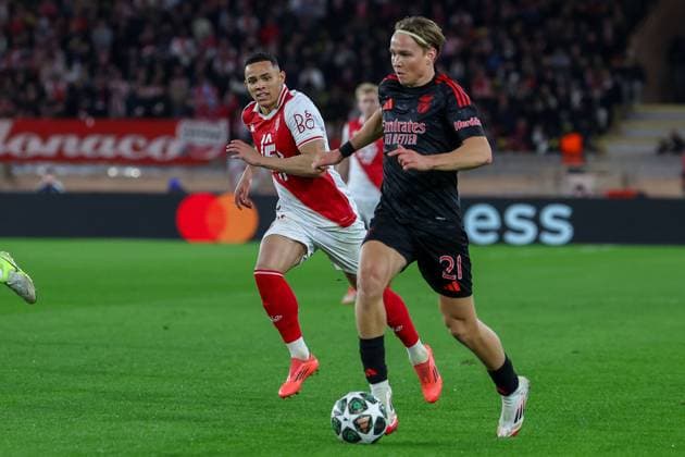 Monaco on February 12, 2025 Uefa Champions League Knockout phase play offs, 1st leg AS Monaco SL Benfica, Vanderson AS Monaco , Andreas Schjelderup S L Benfica Copyright: JoaquimxFerreira