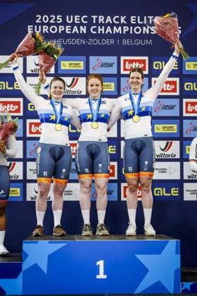 HEUSDEN-ZOLDER - (l-r) Steffie van der Peet, Hetty van de Wouw, Kimberly Kalee on the podium after winning the final team sprint during the first day of the European Track cycling, Rad, Radsport, Bahnrad, Bahn championships in Belgium. ANP BAS CZERWINSKI xVIxANPxSportx xxANPxIVx 519821122 originalFilename: 519821122.jpg