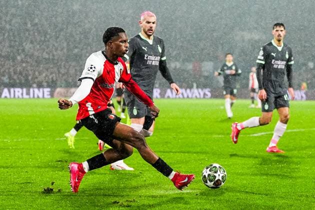 UEFA Champions League: Feyenoord v AC Milan Rotterdam - Givairo Read of Feyenoord during the 1st leg of the knockout phase play-offs of new format of the Champions League 2024 2025. The match is set between Feyenoord and AC Milan at Stadion Feijenoord De Kuip on 12 February 2025 in Rotterdam, The Netherlands. Copyright: xTomxBodex