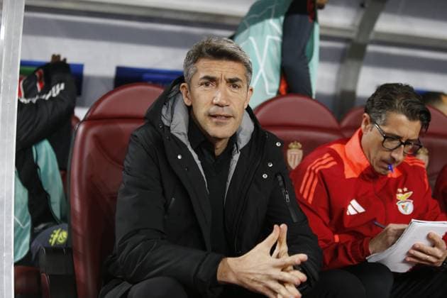 Bruno Lage manager of SL Benfica during the Uefa Champions League first leg play offâ??s, football match between AS Monaco and SL Benfica. On 12 February 2025 at Louis II Stadium, Monaco. Photo Nderim Kaceli.  Copyright: xNderimxKaceli IPAxSportx xipa-agency.netx xx IPA_53986962 IPA_Agency_IPA53986962