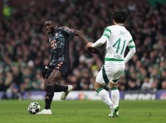 . - Celtic v Bayern Munchen, UEFA Champions League, Knockout Play-off first leg, Celtic Park Stadium, Glasgow, Scotland - 12th February 2025. Daniel Weir Crystal Pix Dayot Upamecano of Bayern Munich. - Celtic v Bayern Munchen, UEFA Champions League, Knockout Play-off first leg, Celtic Park Stadium, Glasgow, Scotland - 12th February 2025. Daniel Weir Crystal Pix Glasgow Celtic Park Stadium Scotland Copyright: xDanielxWeirx CP_Celtic_Munich_36
