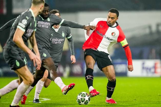 UEFA Champions League: Feyenoord v AC Milan Rotterdam - Quinten Timber of Feyenoord during the 1st leg of the knockout phase play-offs of new format of the Champions League 2024 2025. The match is set between Feyenoord and AC Milan at Stadion Feijenoord De Kuip on 12 February 2025 in Rotterdam, The Netherlands. Copyright: xYannickxVerhoevenx