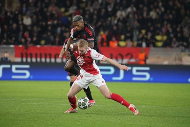 RECORD DATE NOT STATED As Monaco benfica barrage aller champions ligues SERGE HAOUZI MAXPPP - MONACO Monaco le 12 Fevrier 2025 au stade Louis II l AS Monaco recoit le Benfica de Lisbonne pour le compte des barrages aller de la Ligue des champions 2024-2025 phase de ligues Le joueur monegasque Biereth au duel avec le portugais Florentino lors du match Monaco Benfica - Monaco vs. Benfica - 12 February 2025 MONACO Principaute de Monaco France  Copyright: xMAXPPPxSERGExxHAOUZIx SHZ202502126415 SHZ202502126415