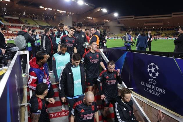 Monaco on February 12, 2025 Uefa Champions League Knockout phase play offs, 1st leg AS Monaco SL Benfica, the team of SL Benfica goes straight to the dressing room after the match Copyright: JoaquimxFerreira