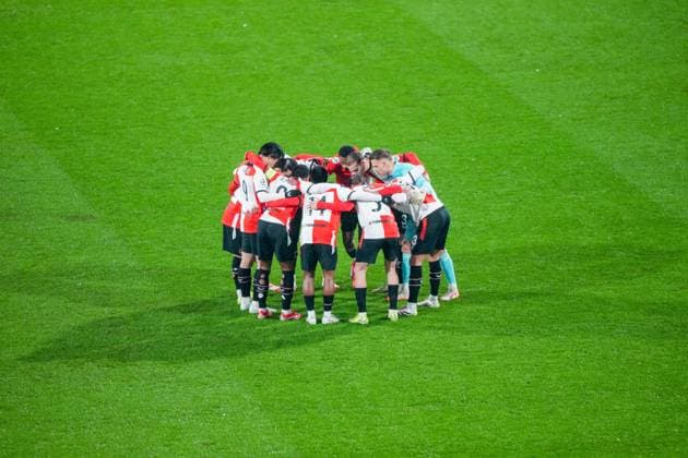 UEFA Champions League: Feyenoord v AC Milan Rotterdam - Team Feyenoord during the 1st leg of the knockout phase play-offs of new format of the Champions League 2024 2025. The match is set between Feyenoord and AC Milan at Stadion Feijenoord De Kuip on 12 February 2025 in Rotterdam, The Netherlands. Copyright: xTomxBodex