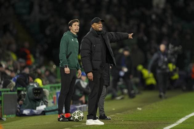 Bayern Munich Head Coach Vincent Kompany Celtic v Bayern Munich, UEFA Champions League, Knockout Round Play-offs, First Leg, Football, Celtic Park, Glasgow, UK - 12 Feb 2025 EDITORIAL USE ONLY No use with unauthorised audio, video, data, fixture lists, club league logos or live services. Online in-match use limited to 120 images, no video emulation. No use in betting, games or single club league player publications.  Copyright: xStuartxWallace Shutterstockx 15136907fb