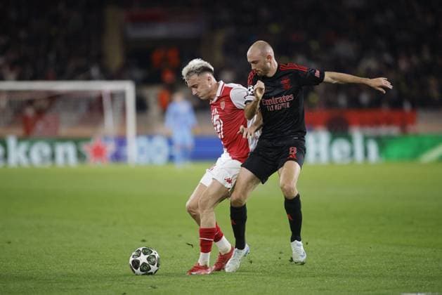 CALCIO - UEFA Champions League - AS Monaco vs Benfica Aleksander Golovin of AS Monaco and Fredrik Aursenes of SL Benfica during the Uefa Champions League first leg play offâ??s, football match between AS Monaco and SL Benfica. On 12 February 2025 at Louis II Stadium, Monaco. Photo Nderim Kaceli. Monaco  Copyright: xIPAxSport ABACAx