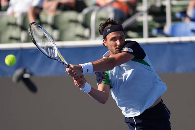 February, 12- Delray Beach, FL: Arthur Rinderknech(FRA) in action here during the 2025 Delray Beach Open held at the Delray Beach Tennis Center in Delray Beach Florida. Copyright: xAndrewxPatronx xMediaPunchx