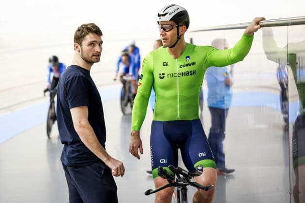 HEUSDEN-ZOLDER - (l-r) Coach Matthijs Buchli, track cyclist Eduard Zalar (Slovenia) during the second day of the European Track cycling, Rad, Radsport, Bahnrad, Bahn championships in Belgium. ANP BAS CZERWINSKI xVIxANPxSportx xxANPxIVx 519875157 originalFilename: 519875157.jpg